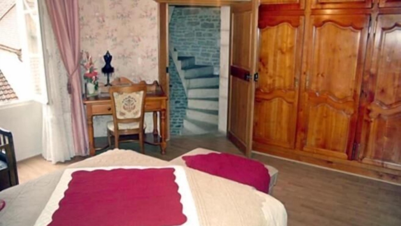 Photo of Others in Salives