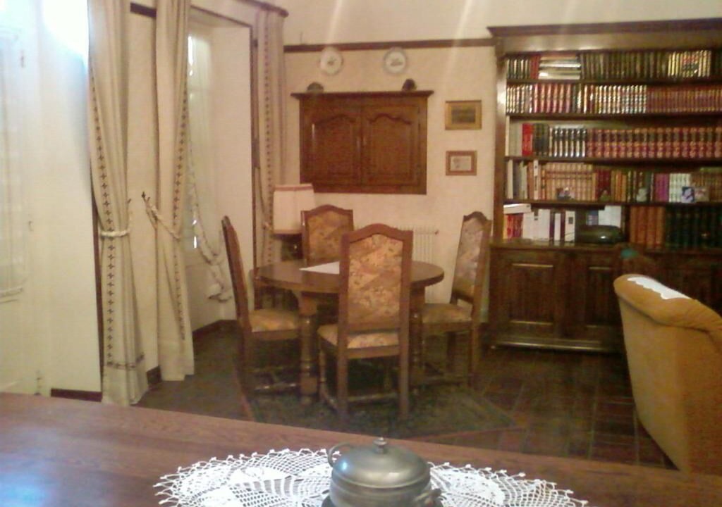 Photo of Others in Salives