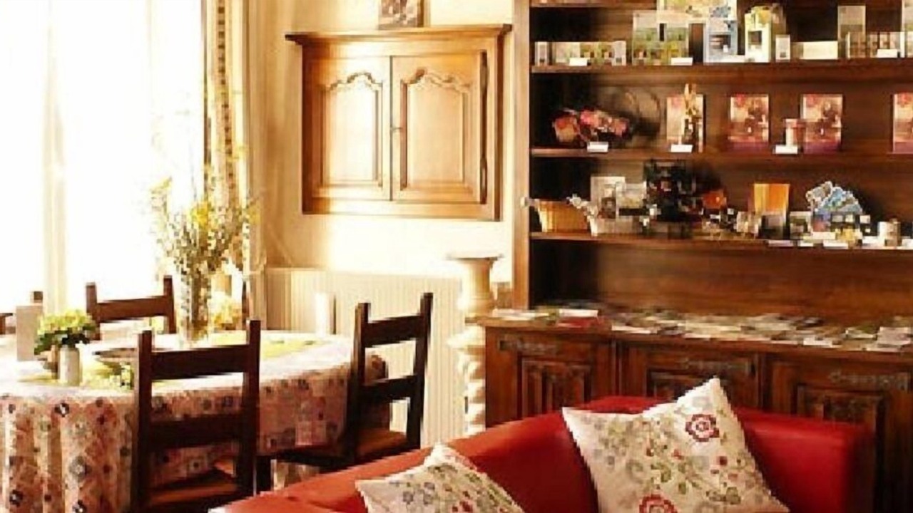 Photo of Others in Salives