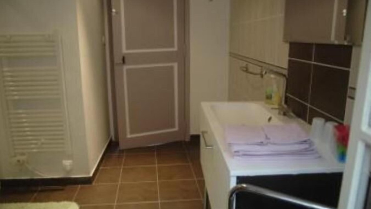 Photo of Others in Salives