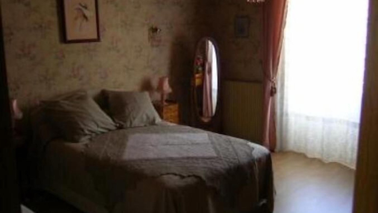 Photo of Others in Salives