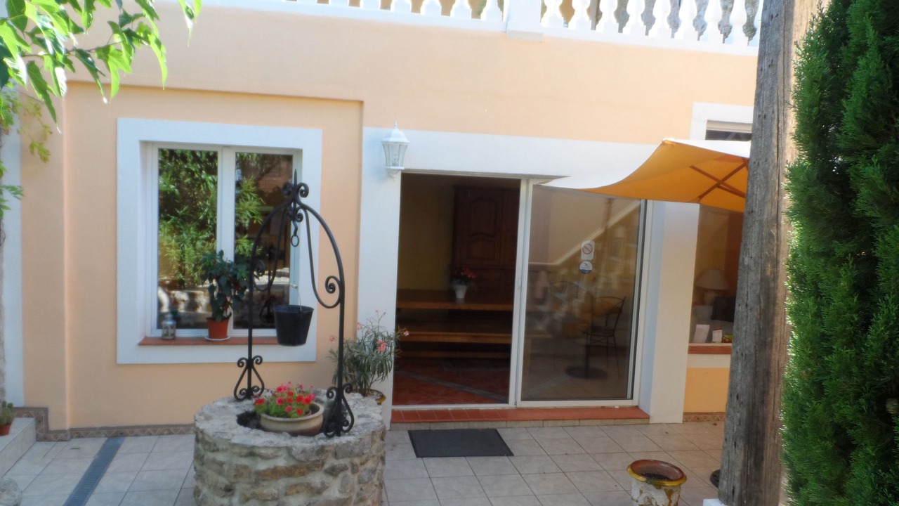 Photo of Patio Balcony in Cruzy