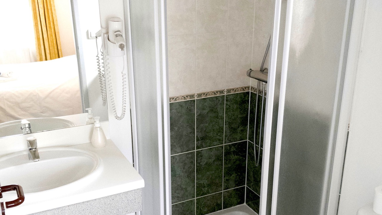 Photo of Bathroom in Saint-Philbert-de-Grand-Lieu