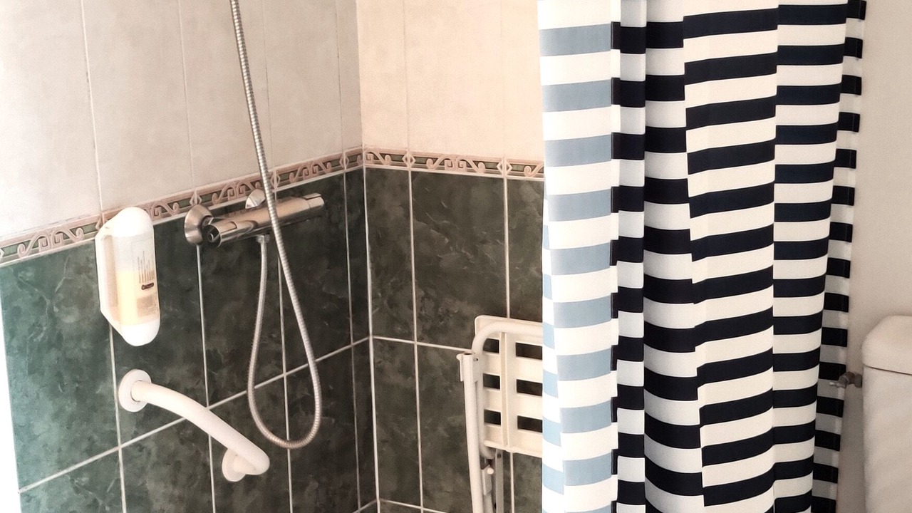 Photo of Bathroom in Saint-Philbert-de-Grand-Lieu