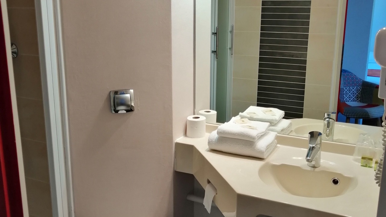 Photo of Bathroom in Montmelian