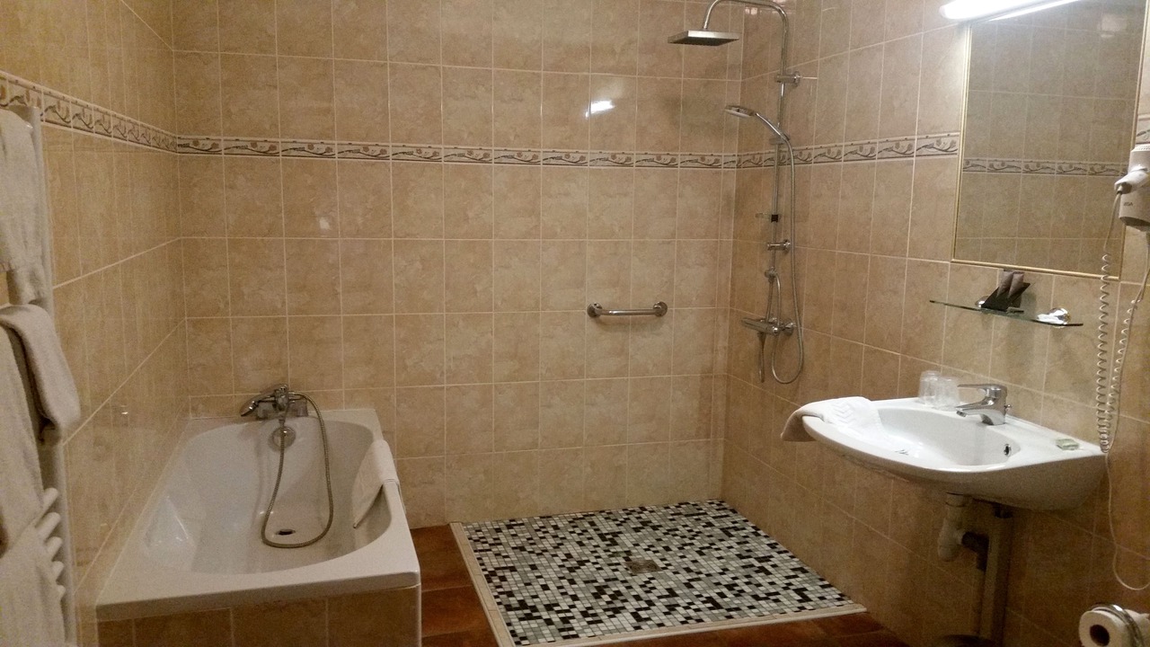 Photo of Bathroom in Serrieres