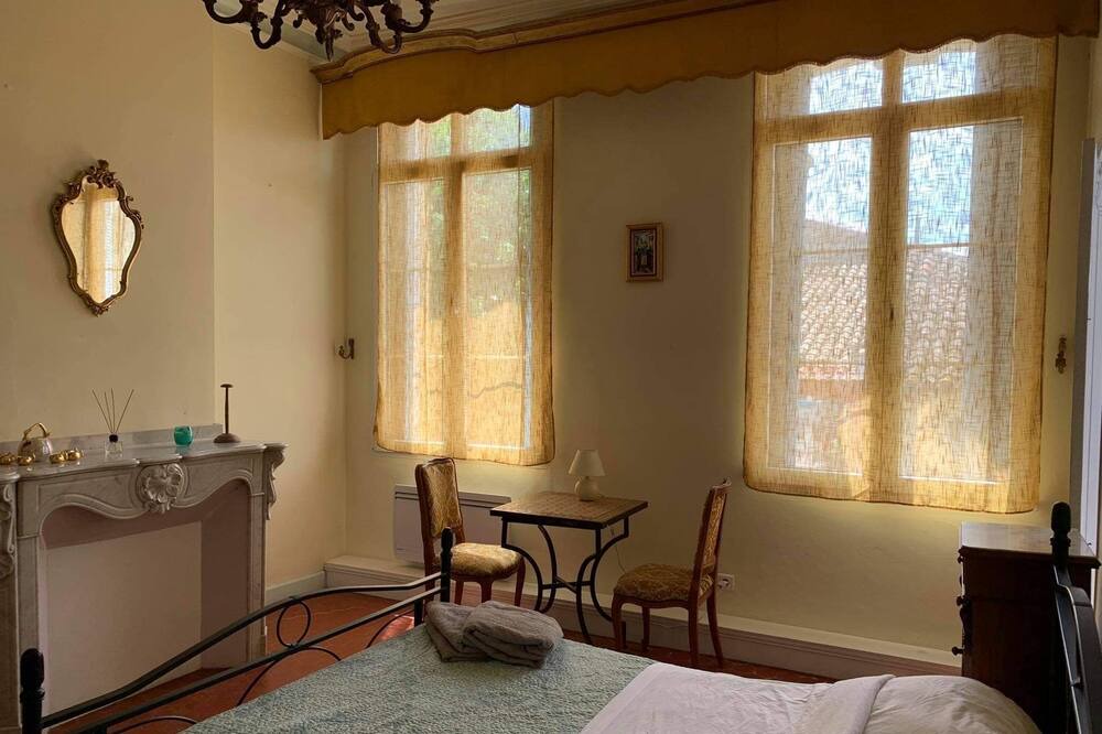 Photo of Bedroom in Cuxac-dʼAude