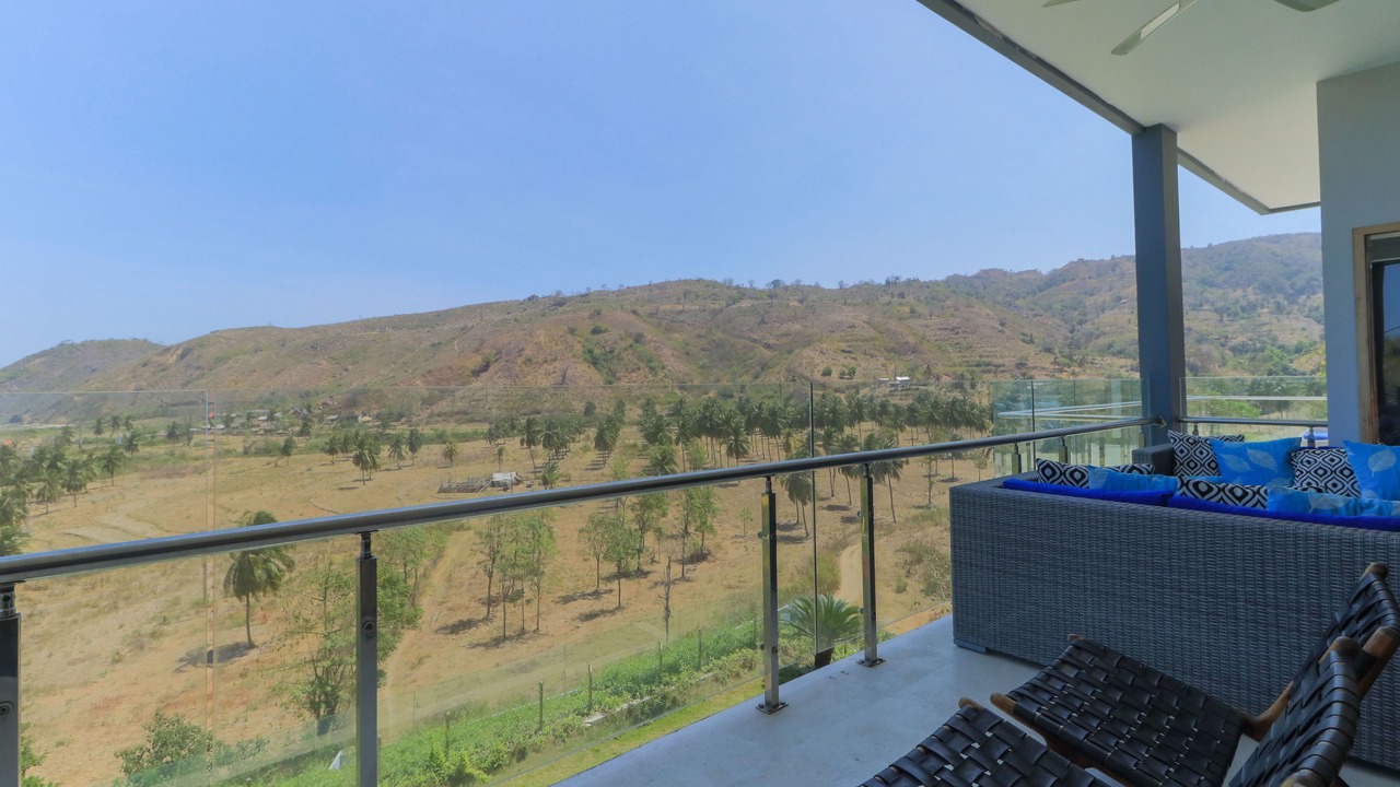 Photo of Patio Balcony in Selong Belanak
