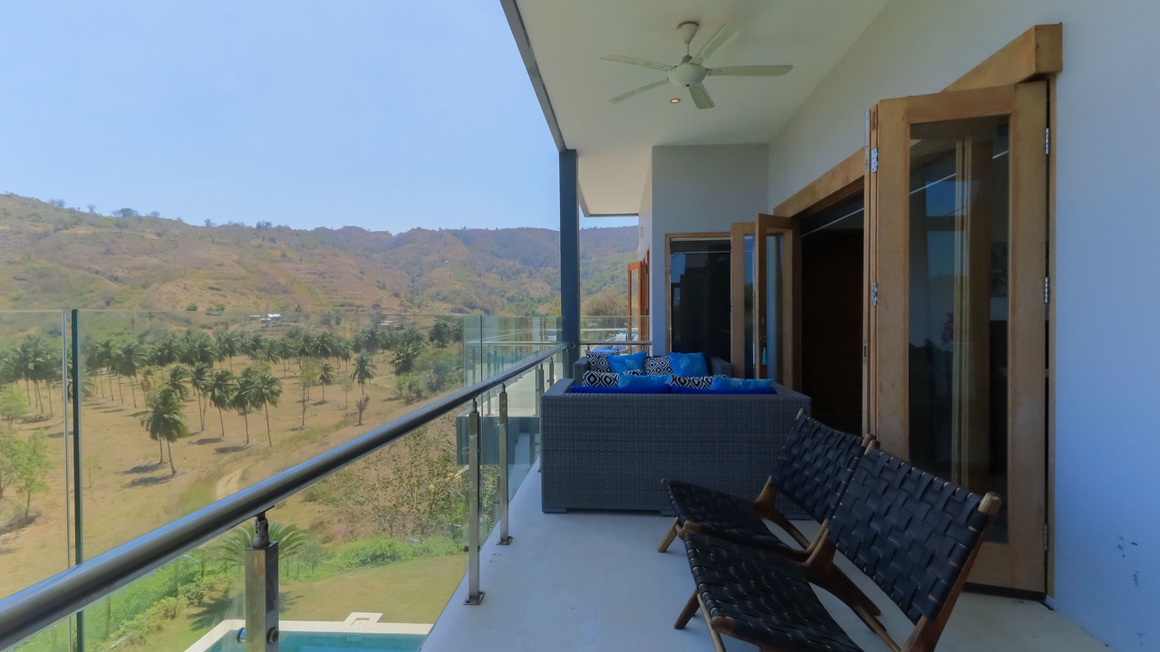 Photo of Patio Balcony in Selong Belanak