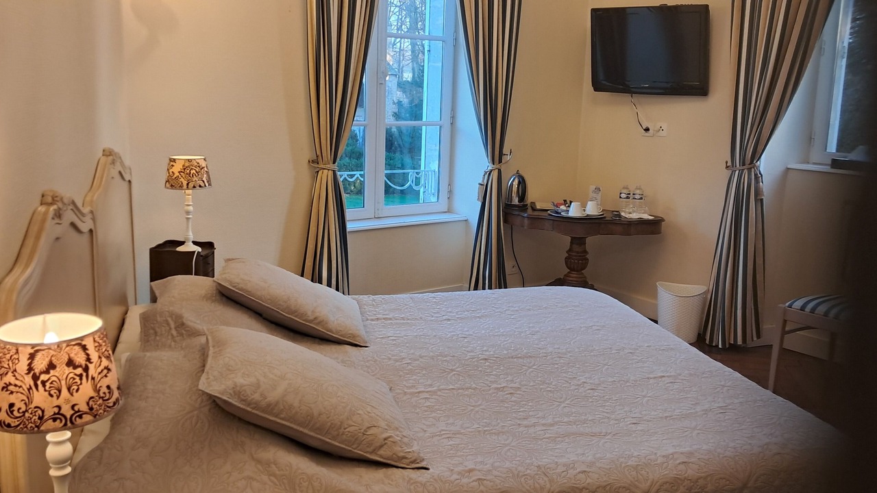 Photo of Bedroom in Saint-Martin-des-Entrees