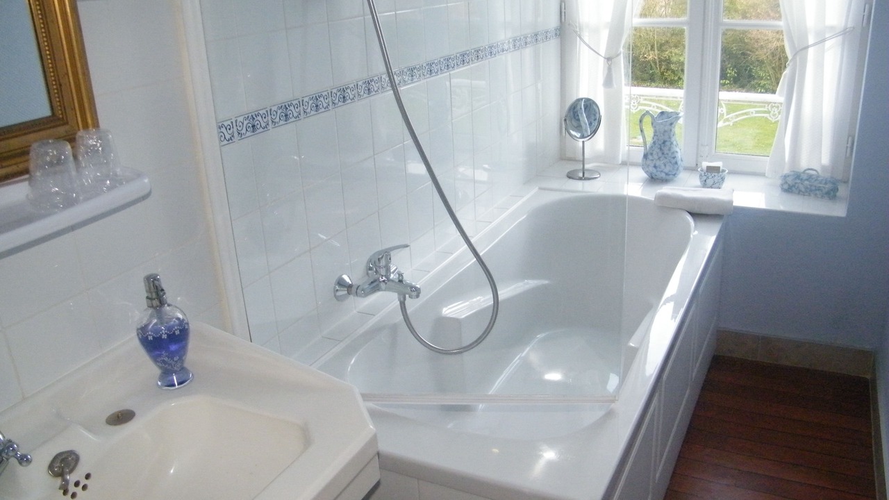 Photo of Bedroom in Saint-Martin-des-Entrees