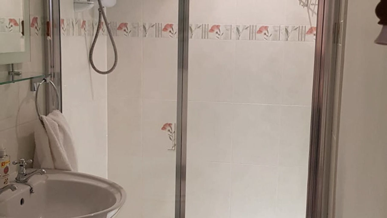 Photo of Bathroom in Sheffield Green