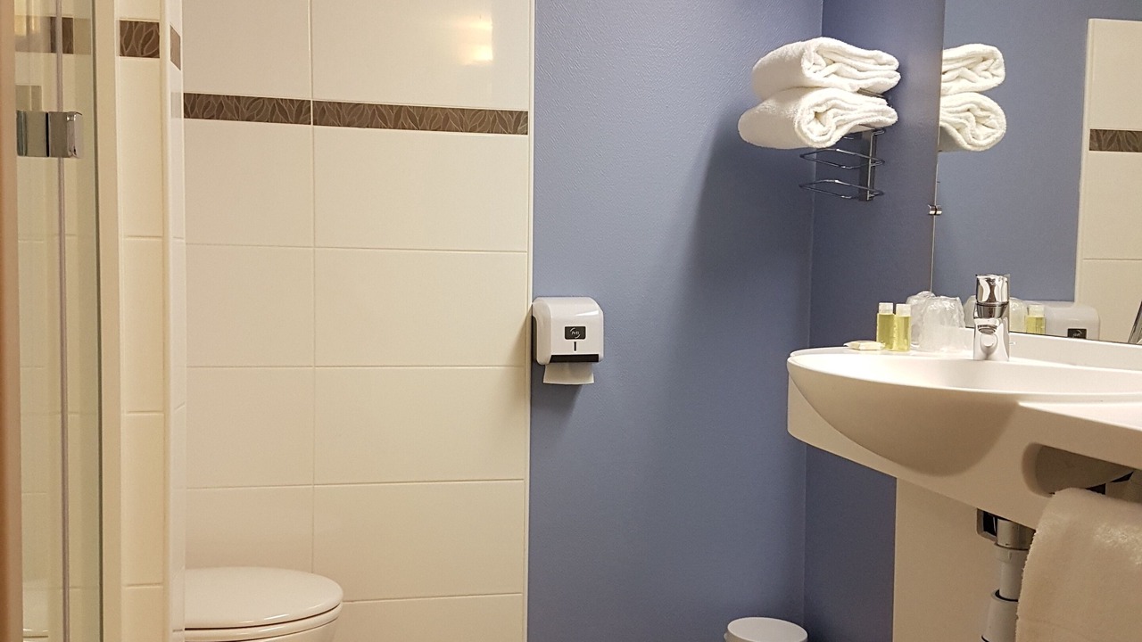Photo of Bathroom in Cornebarrieu