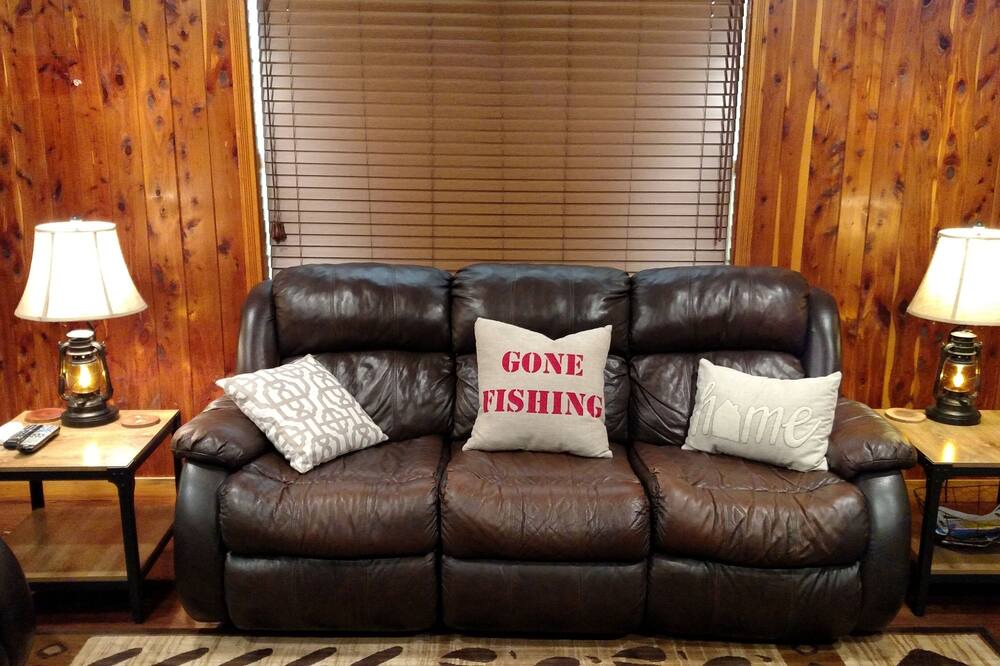 Photo of Livingroom in Pencil Bluff