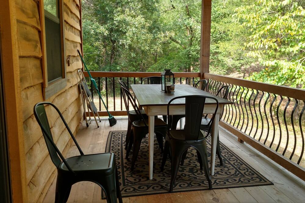 Photo of Patio Balcony in Pencil Bluff
