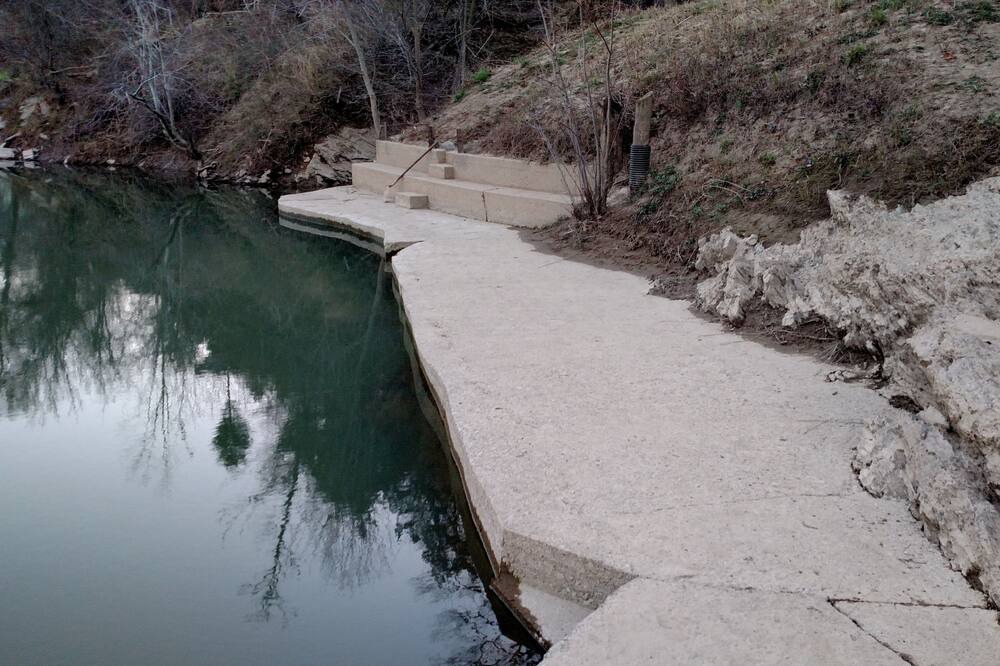 Photo of Others in Pencil Bluff
