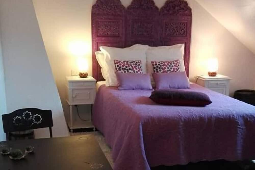 Photo of Bedroom in Crugey