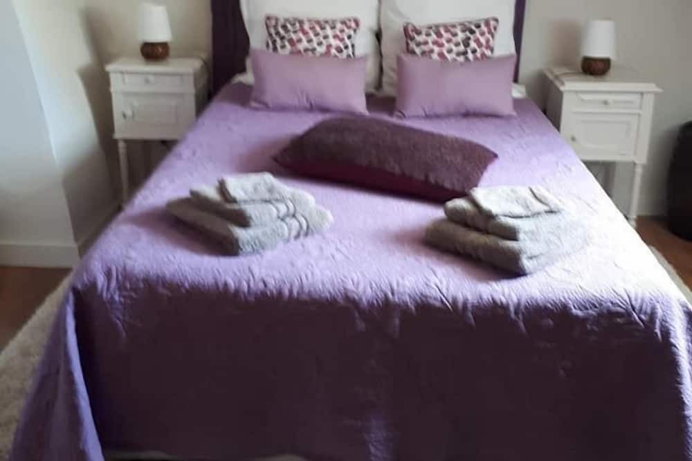 Photo of Bedroom in Crugey