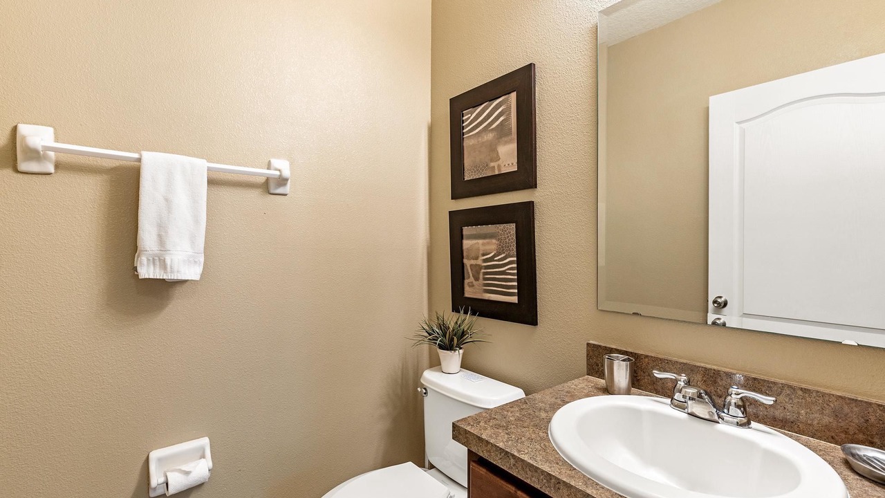 Photo of Bathroom in Cypress Pointe