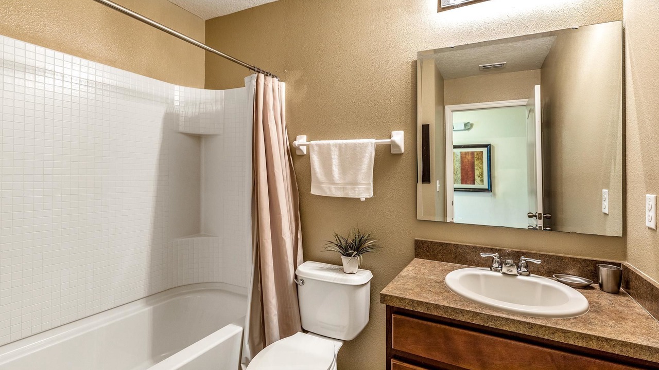 Photo of Bathroom in Cypress Pointe
