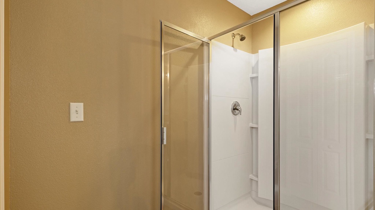 Photo of Bathroom in Cypress Pointe