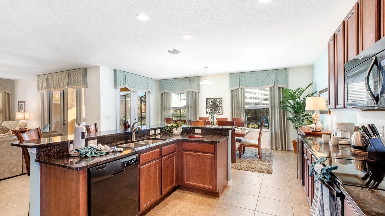 Photo of Kitchen in Watersong