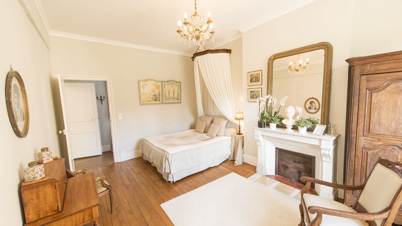 Photo of Bedroom in Berneuil-en-Bray