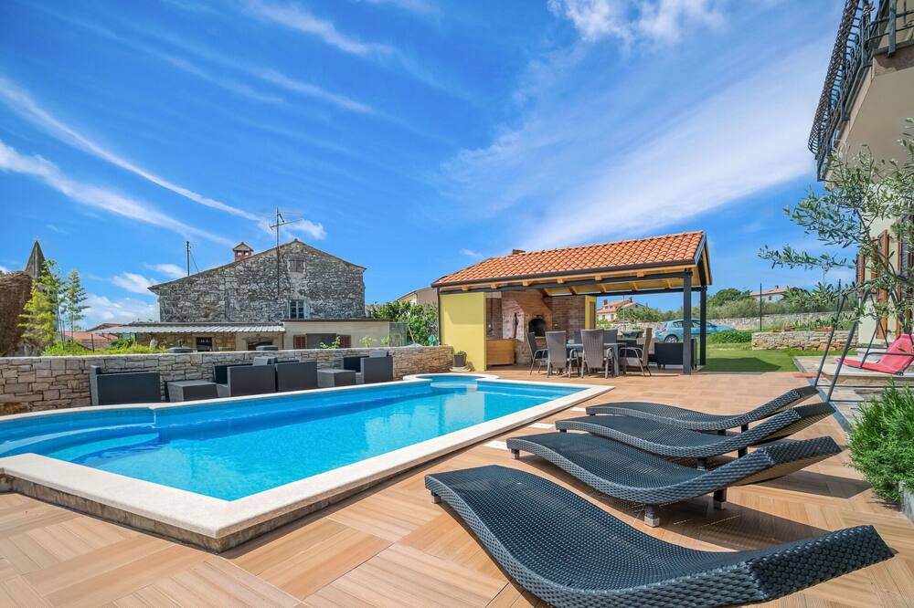 Photo of Outdoor in Frata