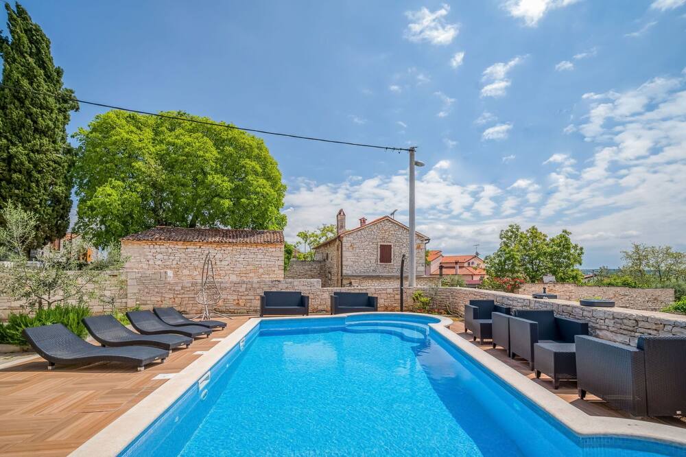 Photo of Outdoor in Frata