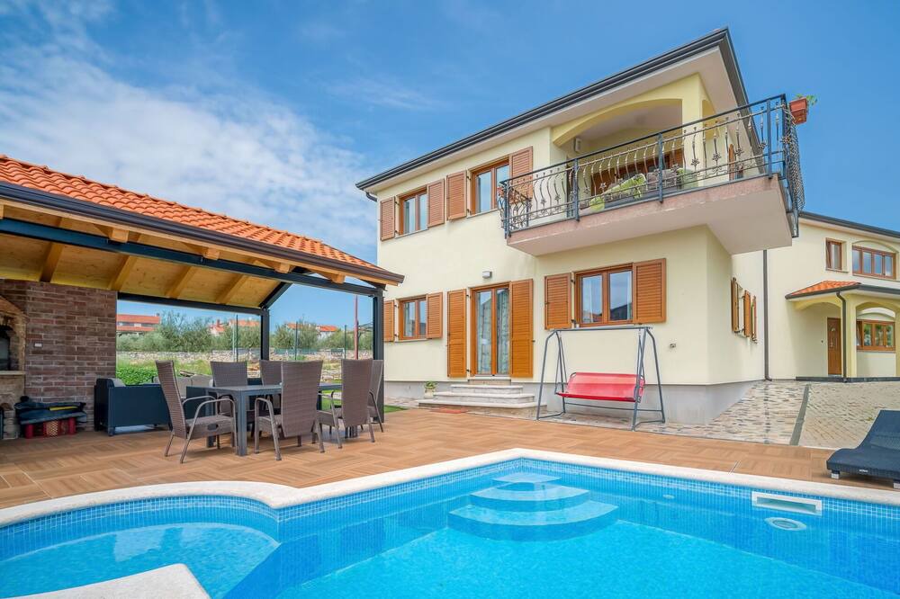Photo of Outdoor in Frata