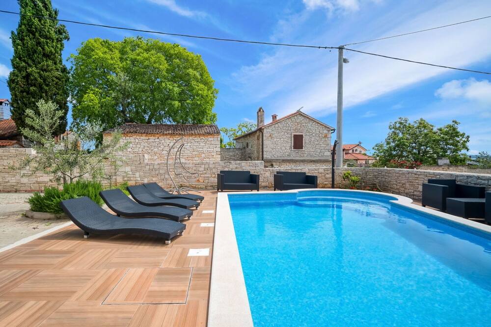 Photo of Outdoor in Frata