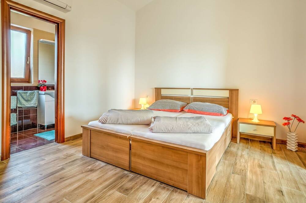 Photo of Bedroom in Frata