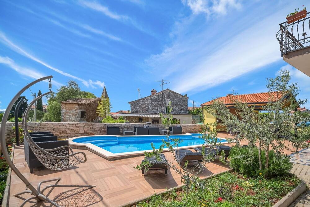 Photo of Outdoor in Frata