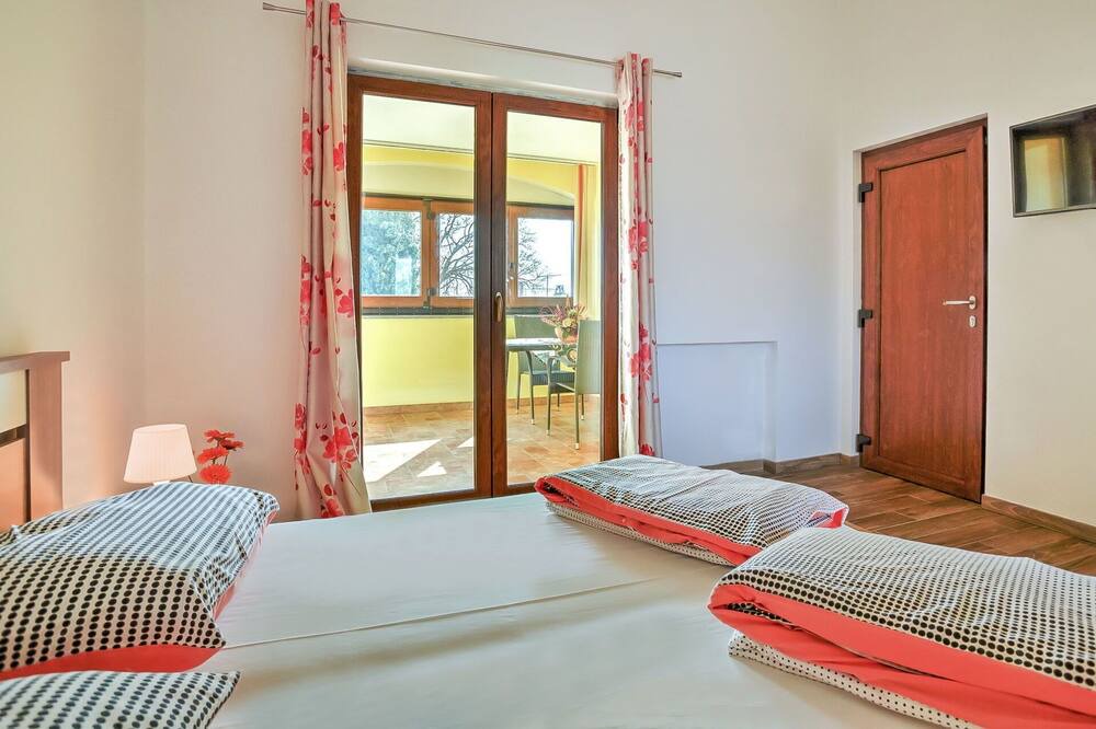 Photo of Bedroom in Frata