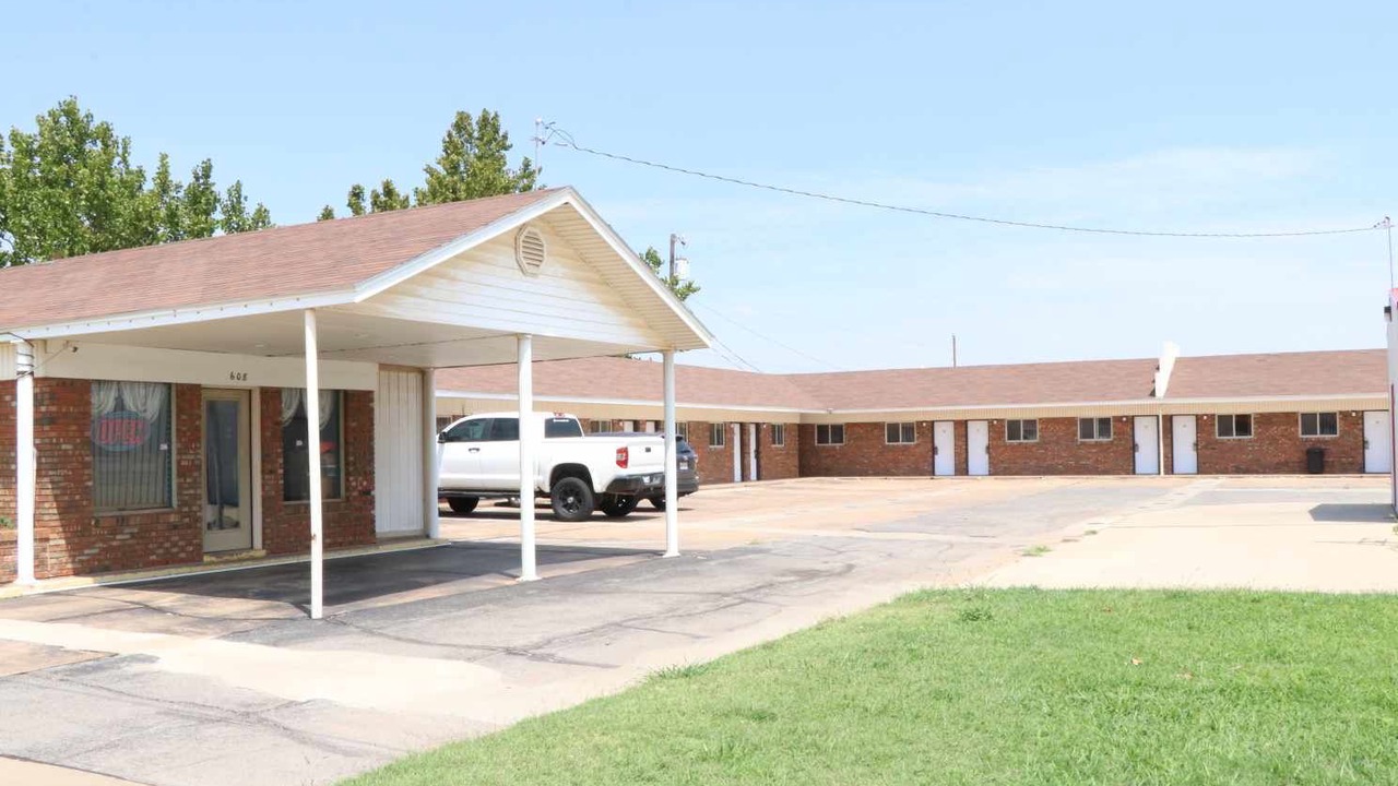 Photo of Others in Alva