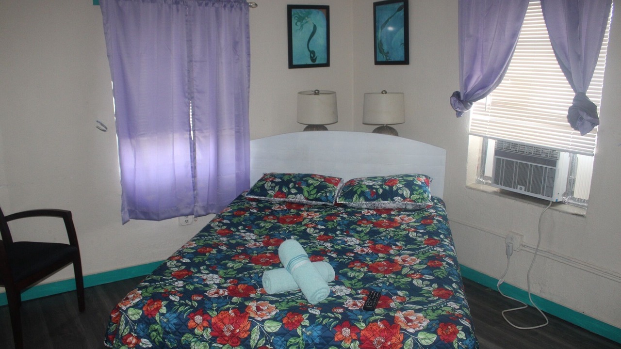 Photo of Bedroom in Florida City