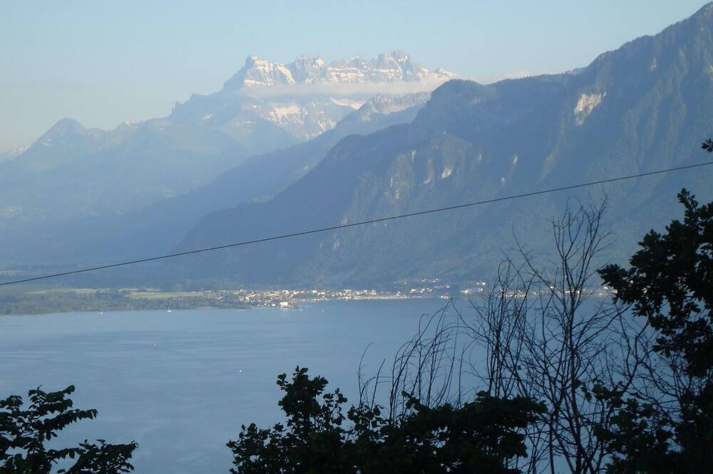 Photo of Outdoor in Chardonne
