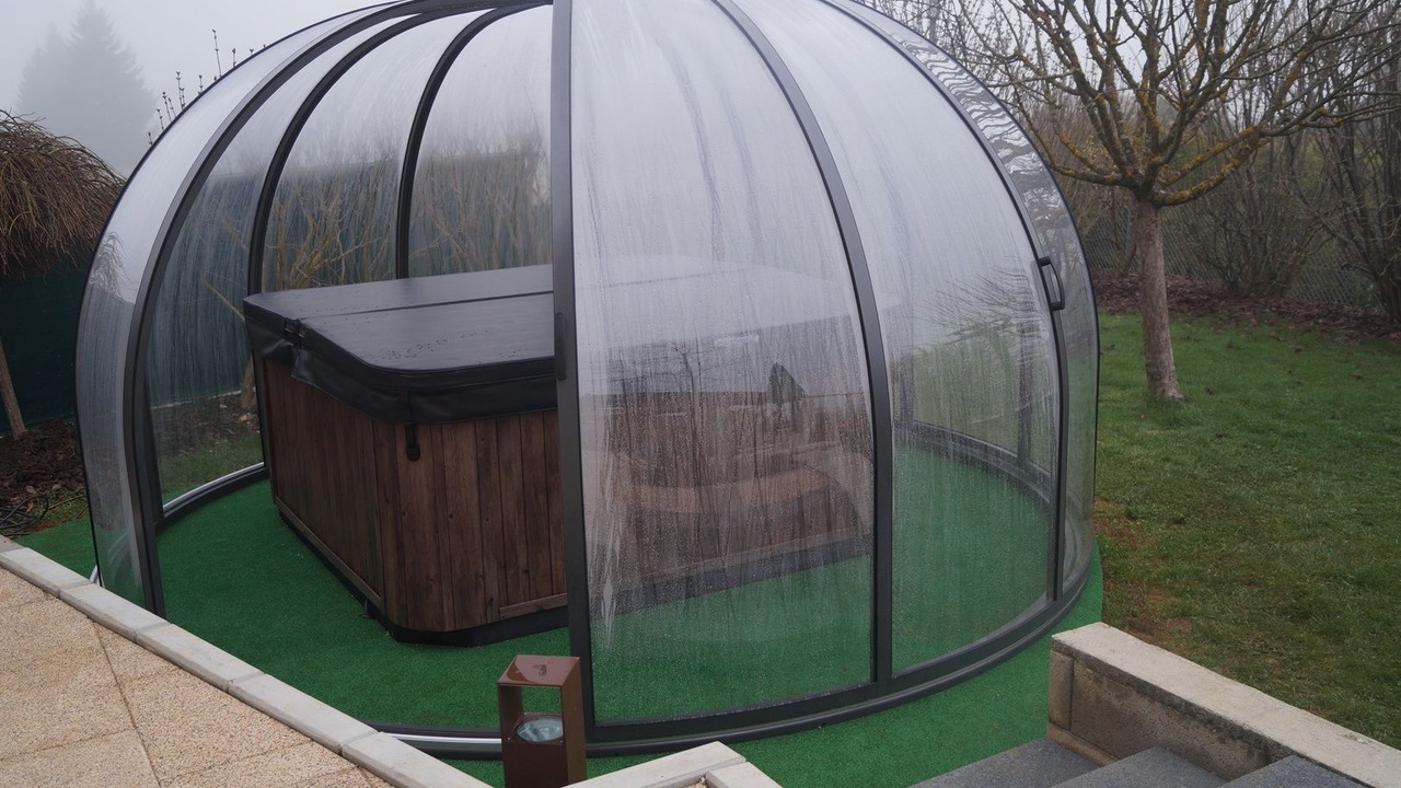 Photo of Others in Les Fins