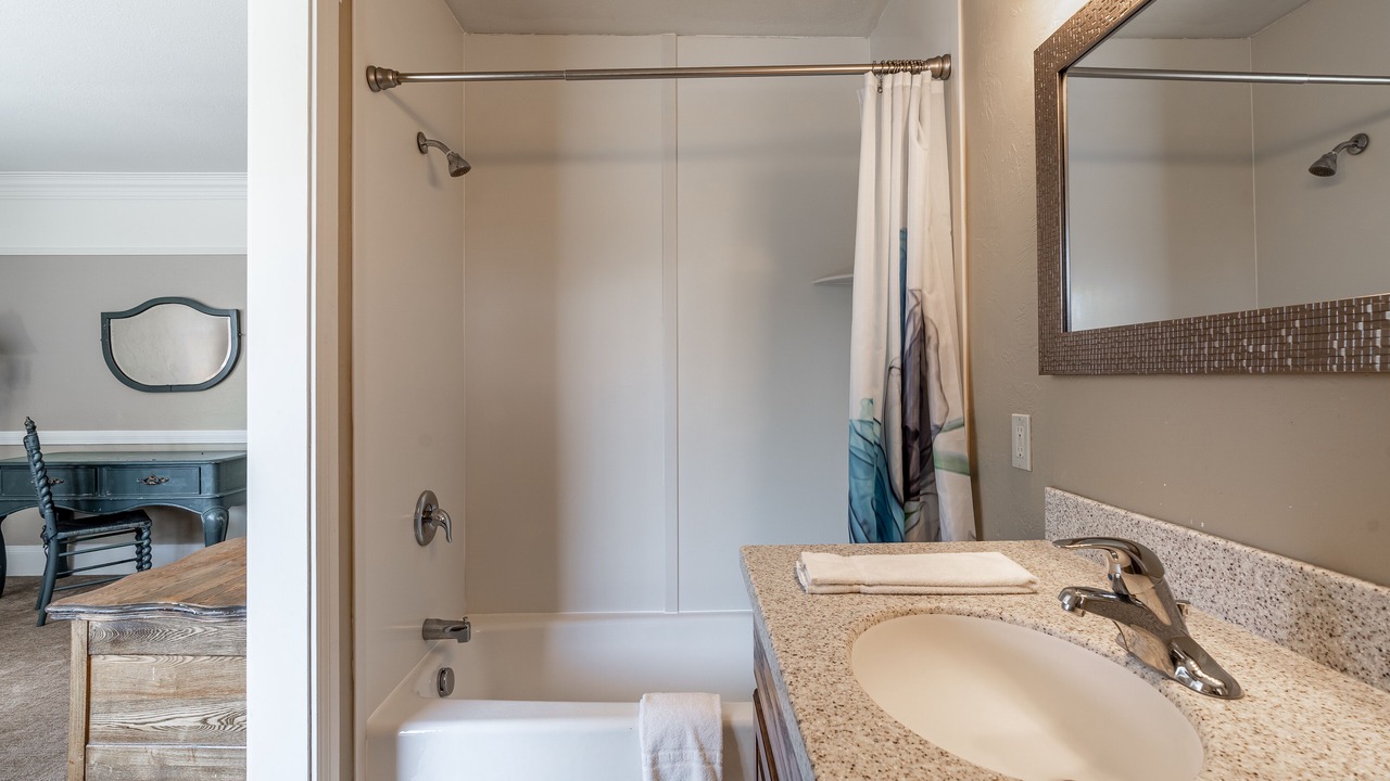 Photo of Bathroom in West Yellowstone