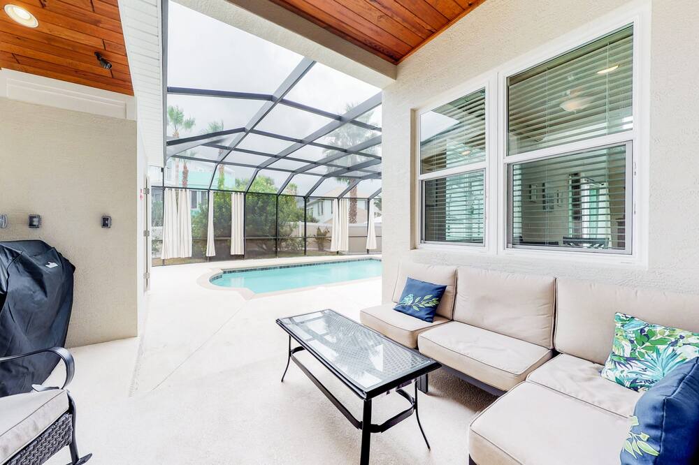 Photo of Others in Avalon by the Sea