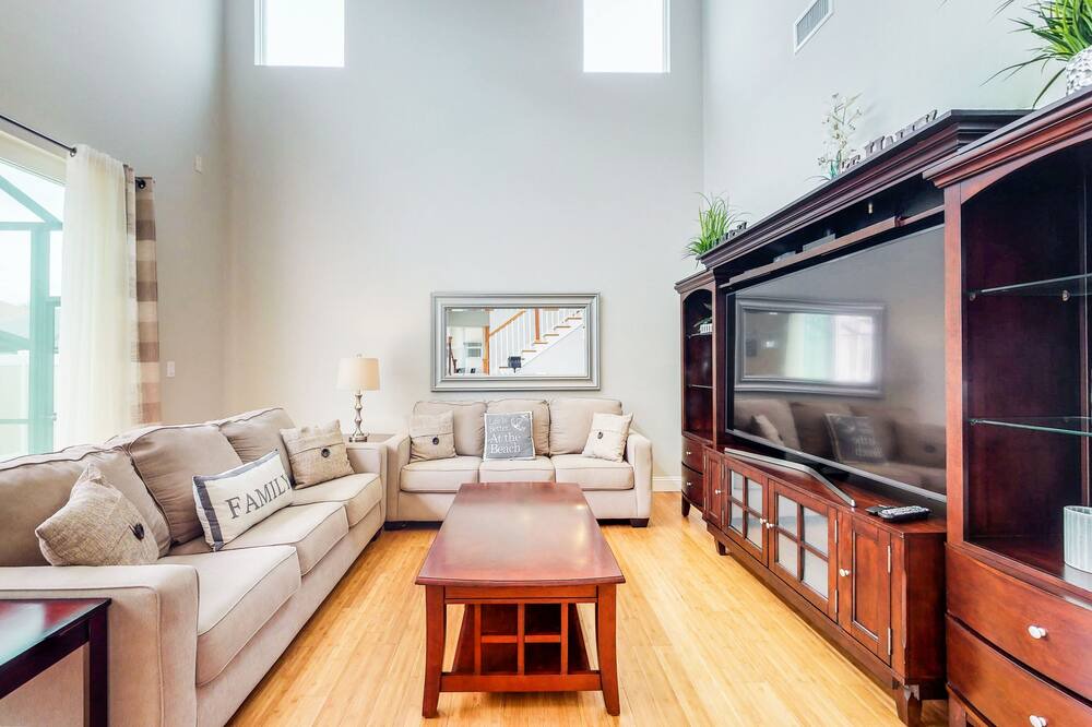 Photo of Others in Avalon by the Sea