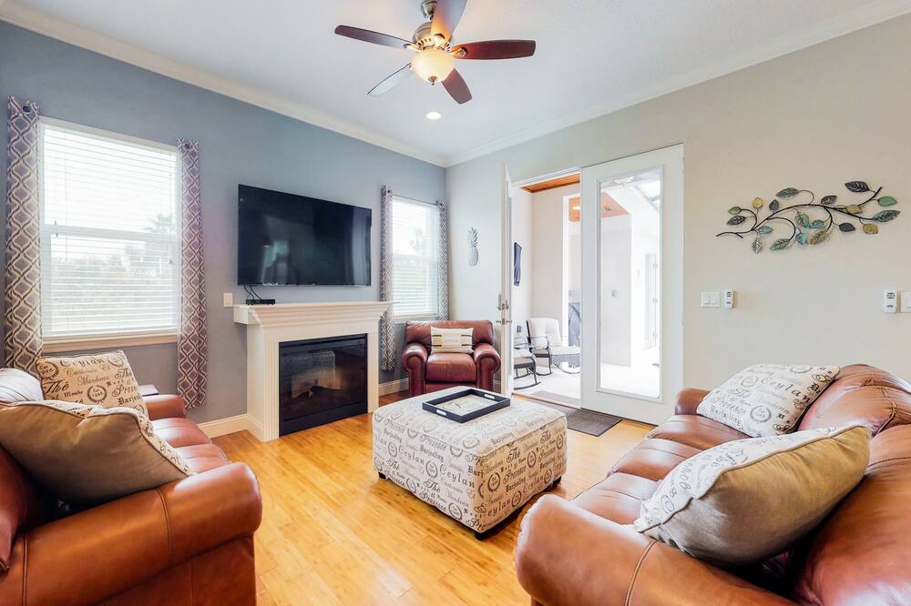 Photo of Others in Avalon by the Sea