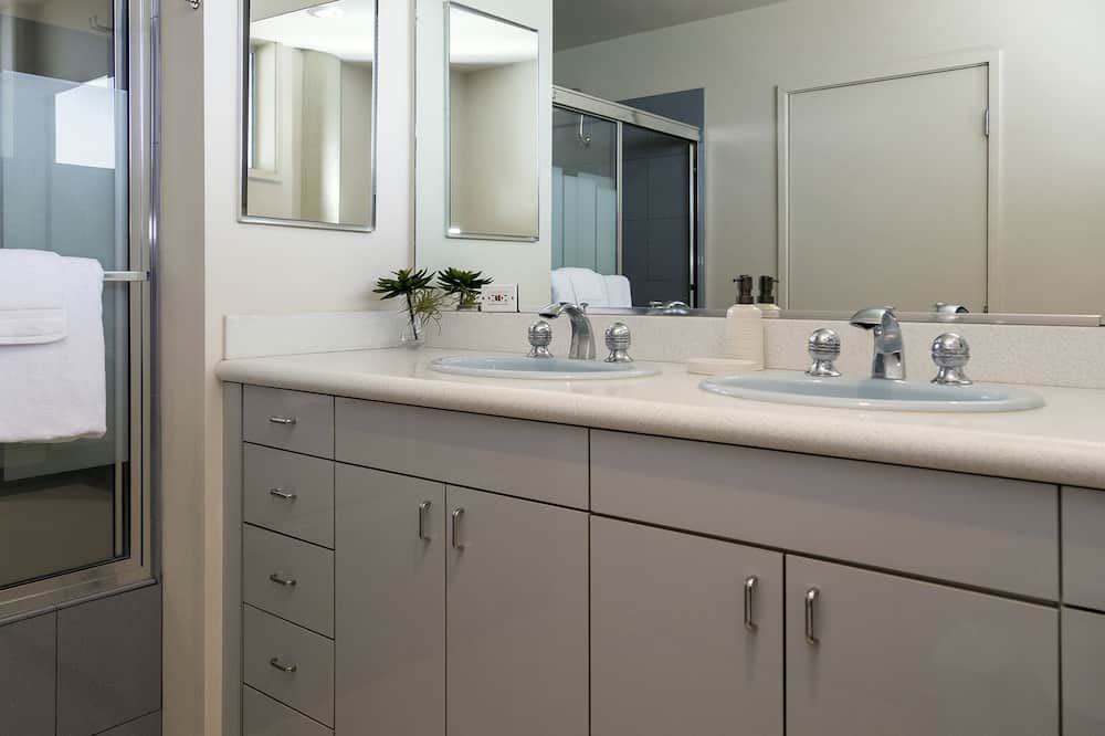 Photo of Bathroom in Kamuela