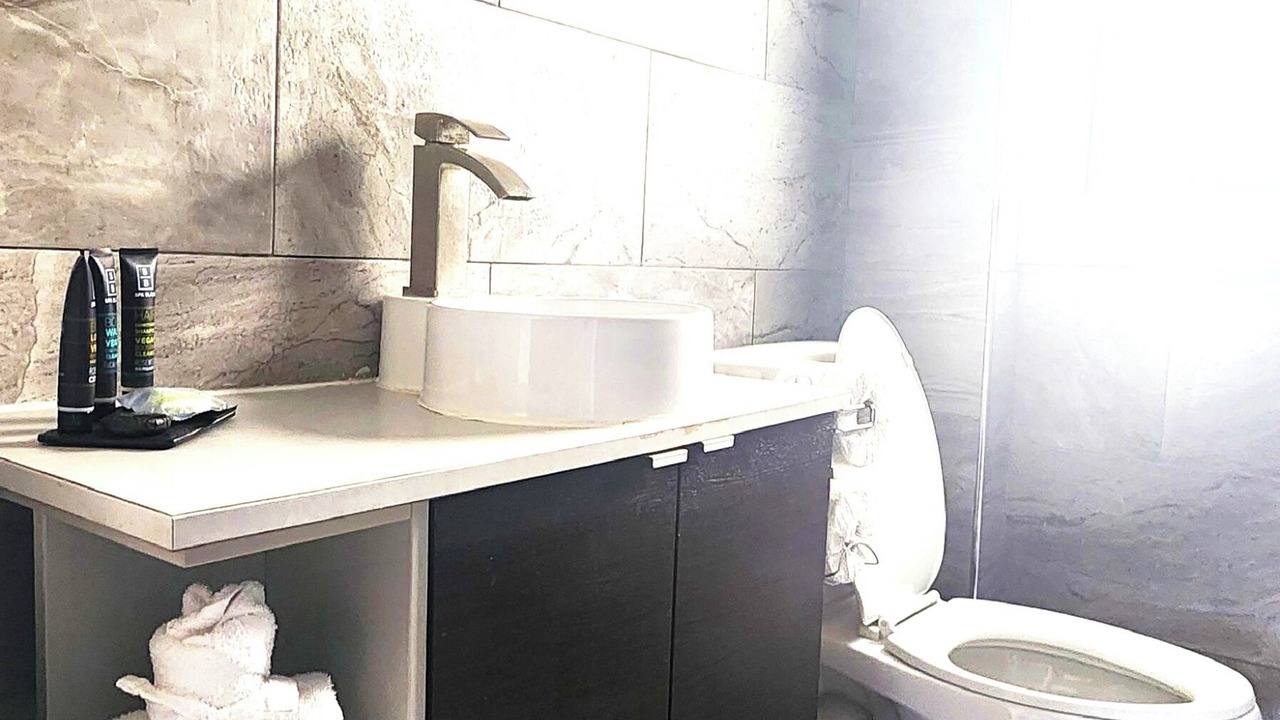 Photo of Bathroom in Oakford