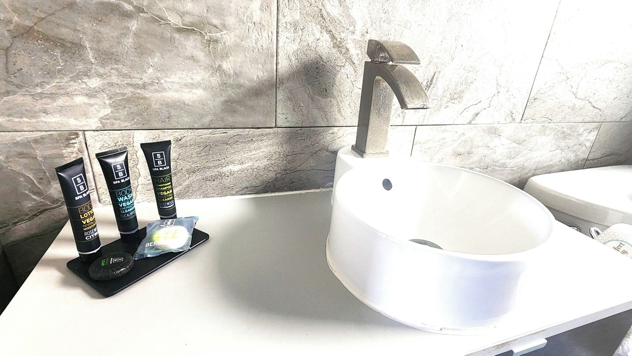 Photo of Bathroom in Oakford