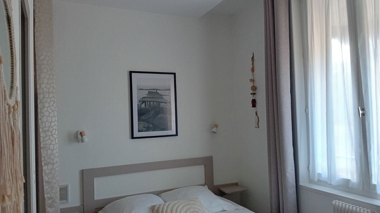 Photo of Bedroom in Fecamp