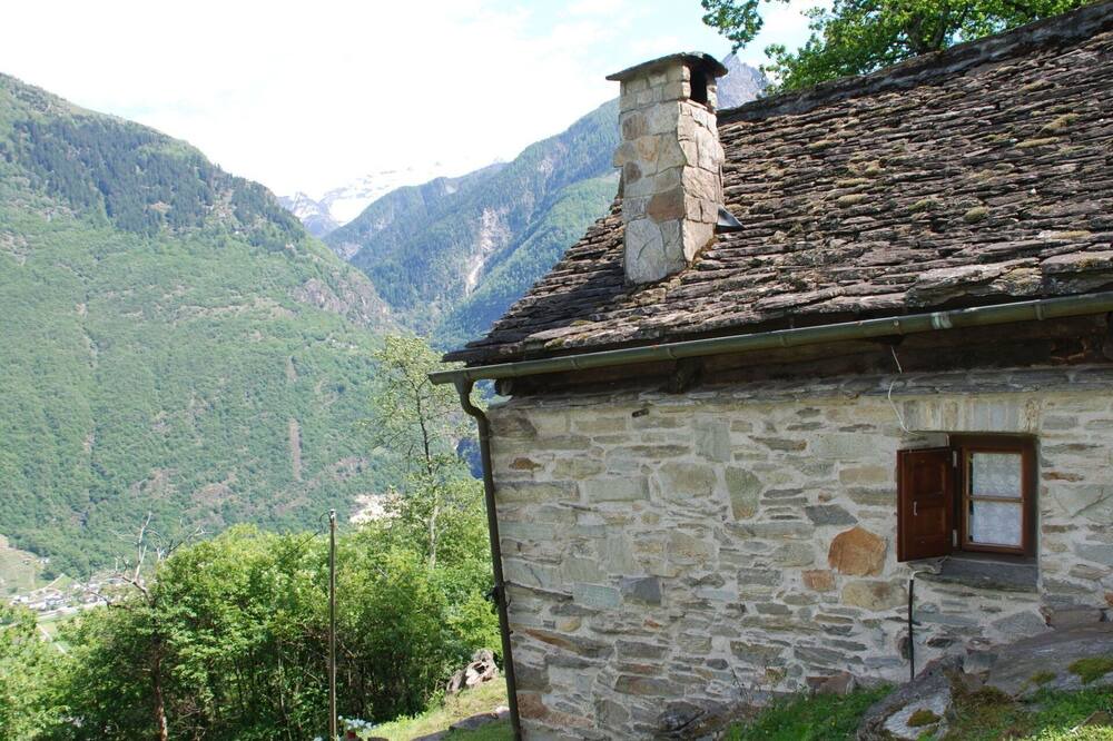 Photo of Others in Semione