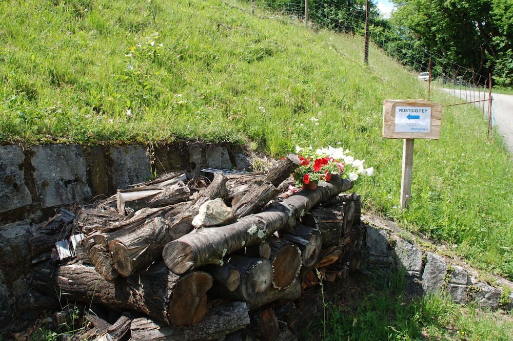 Photo of Others in Semione