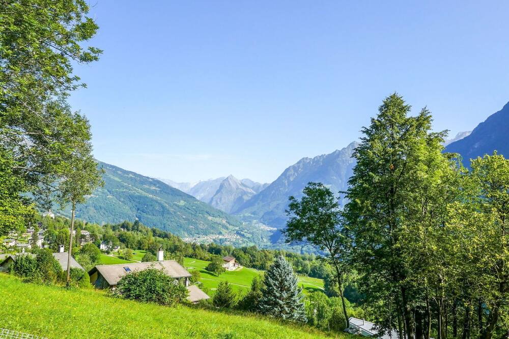 Photo of Outdoor in Semione