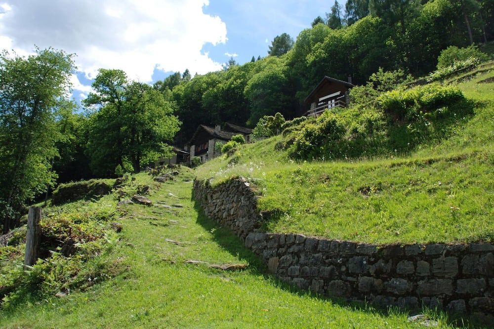Photo of Others in Semione